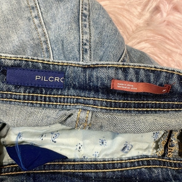 Anthropologie Pilcro Leopard Side Stripe Distressed Denim Boyfriend Jeans - Picture 4 of 11